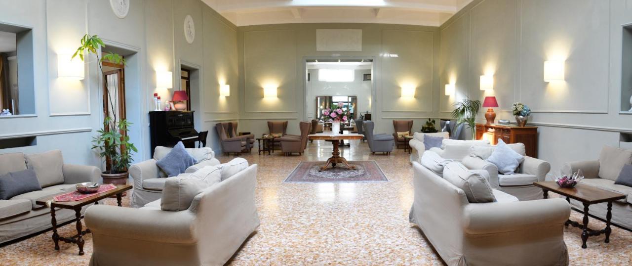Touring Wellness&beauty Hotel